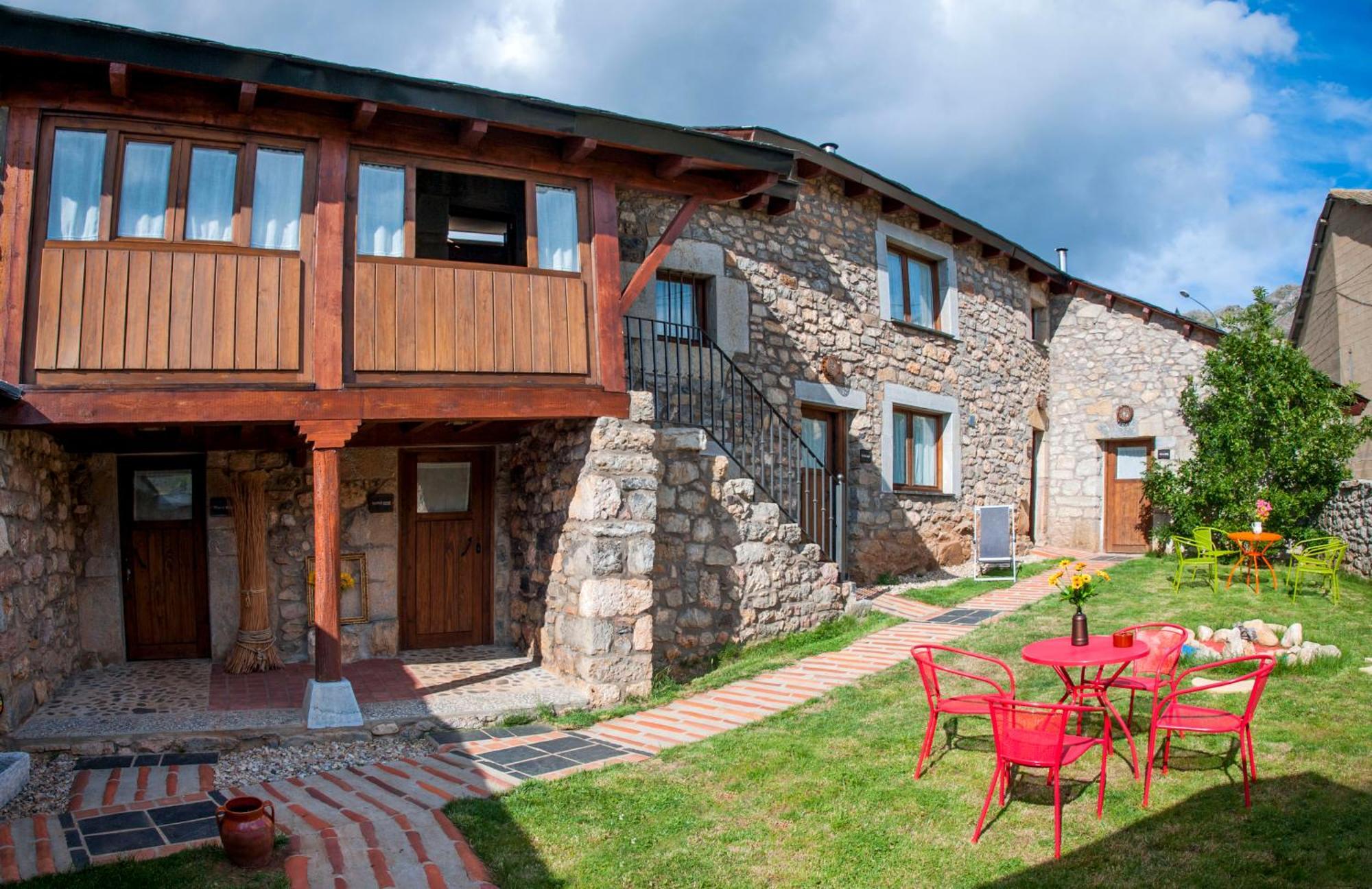 Villafeliz Casas Rurales Entre Babia Y La Luna מראה חיצוני תמונה